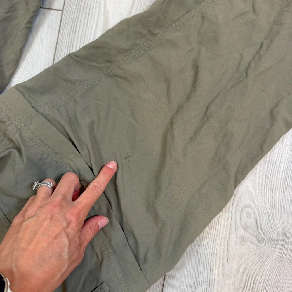 Columbia GRT Mens Convertible Cargo Pants Green Large 32 Inseam EM8166